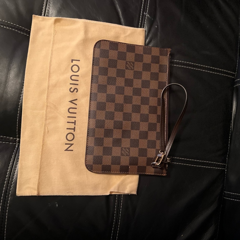 Louis Vuitton Clutche / Wristlet
